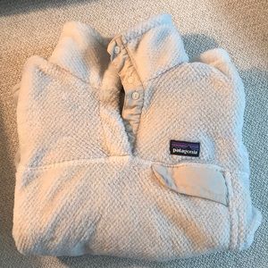 super cozy patagonia sweatshirt